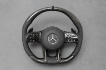 Рестайлинговый руль на Mercedes E63